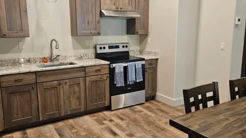 Extended Stay Suite 1 — image 2 of 8