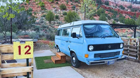 Volkswagen Vanagon Camper Stay — image 13 of 13