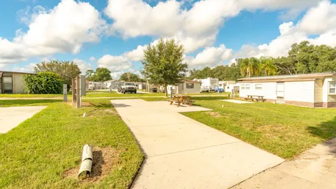 Premium Full Hookup Pull Through RV Site — image 1 of 3