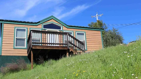 Deluxe Lodge — image 4 of 4