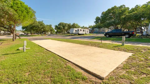 Economy Full Hookup RV Site — image 2 of 3