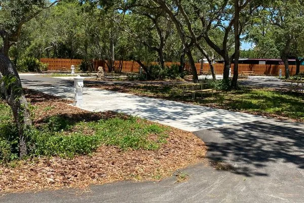 The Oaks RV Resort and Motel – photo 1