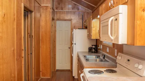 2-Bedroom Deluxe Cabin — image 2 of 9