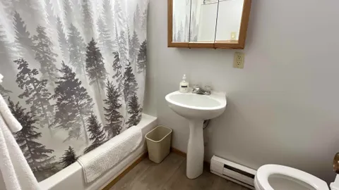 5 Bedroom Chalet — image 2 of 23