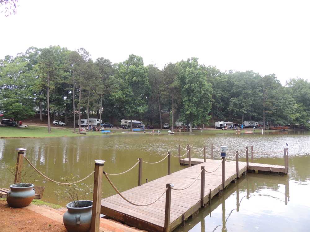 Midway Campground Resort - Photo 4