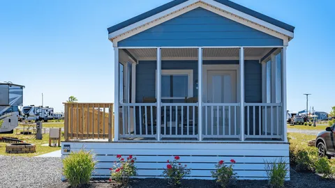 Waterview Cottage — image 2 of 12