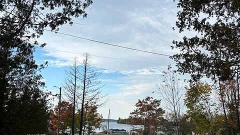 Premium Lake View — image 2 of 3