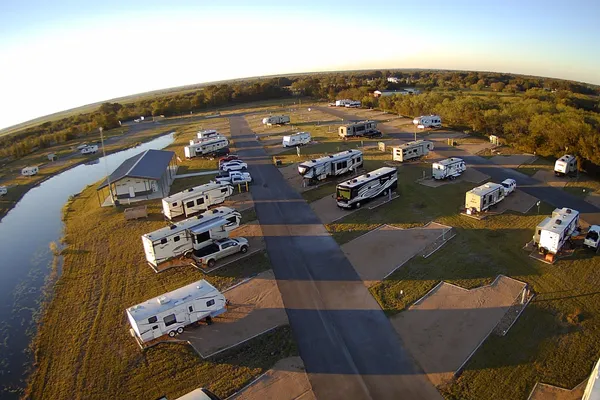 Hardy's Landing RV Park – photo 1