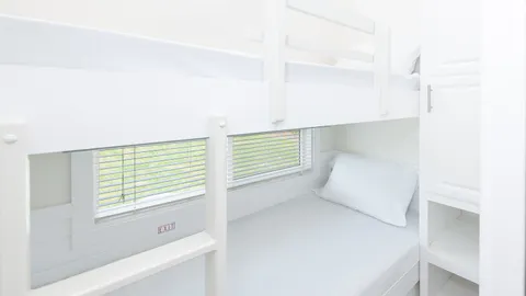 Carolina Cottage 2 Bedroom w/ Loft — image 2 of 11
