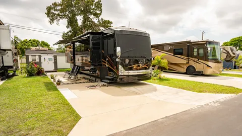 Super Full Hookup RV Site — image 1 of 1
