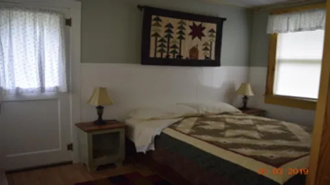Breezeway Cabin — image 2 of 4