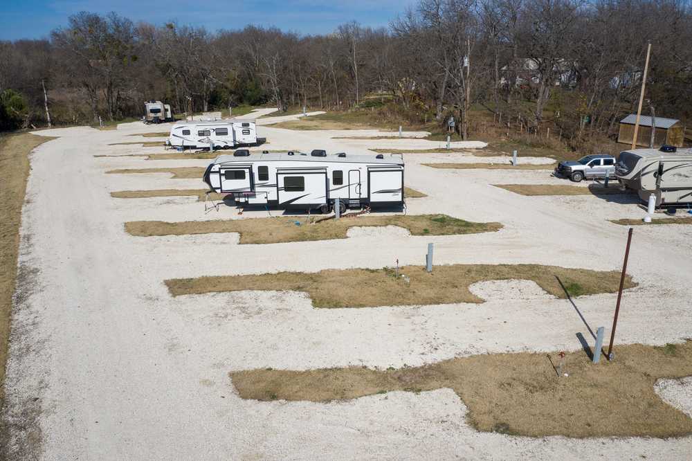 Hackberry Acres RV Park - Photo 2