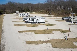 Hackberry Acres RV Park – photo 2