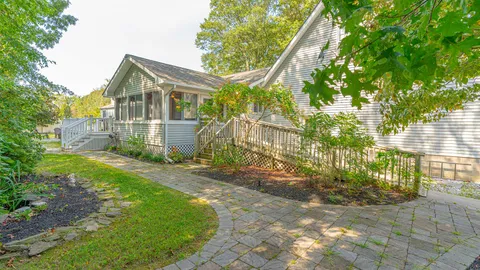 Rental House 5 Bedrooms — image 12 of 12