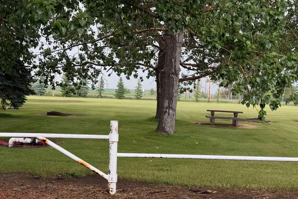 Bow City Campground – photo 1