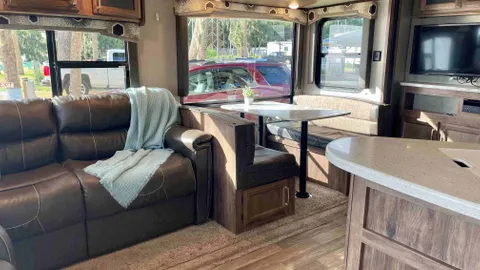 26' Keystone Cougar RV Rental — image 2 of 13