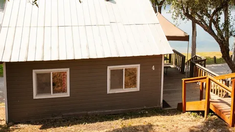 South Cabin 2 or 4- 2 Bed, 1 Futon, 1 Bath — image 15 of 15