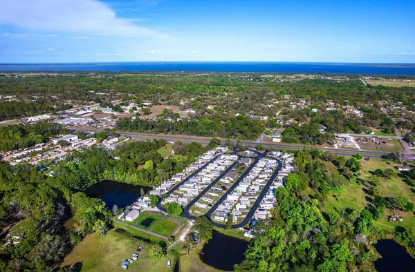 Holiday Village RV Park, Mims, Florida campground