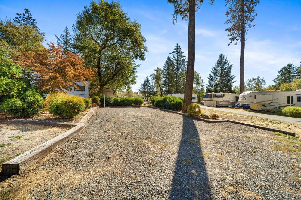 Whitehorse RV Village - Grants Pass, OR - Main Photo