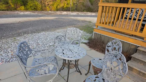 Cabin — image 4 of 4