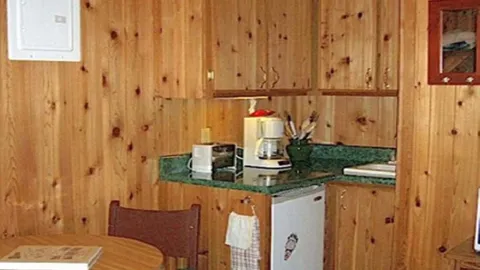 Cabin 10 Gemini — image 2 of 7
