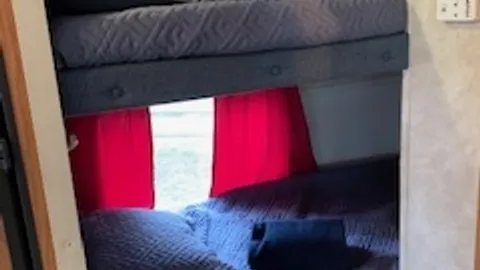 Rental Camper — image 2 of 8