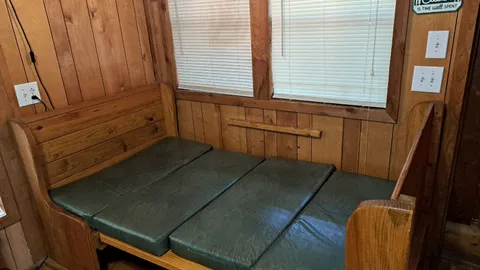 Smoky Mountain Cabin #39 — image 15 of 15