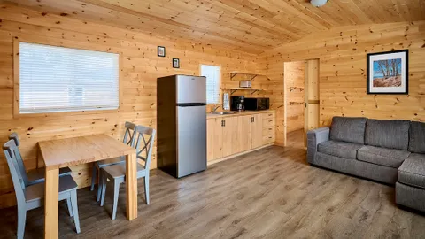 Log Cabin White — image 8 of 8