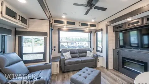 JAYCO TRAILER — image 2 of 4