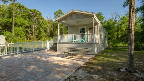 Standard Cottage Rental — image 12 of 12