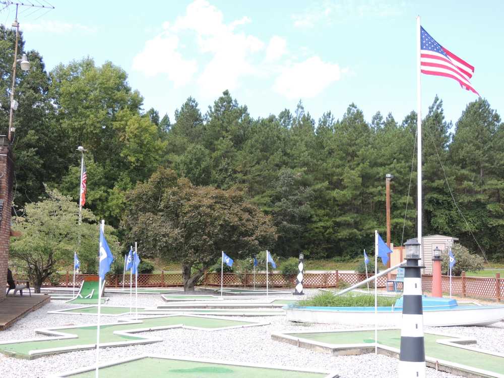 Midway Campground Resort - Photo 3