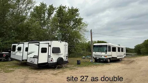 30 AMP Double Lakeside RV/TENT — image 4 of 4
