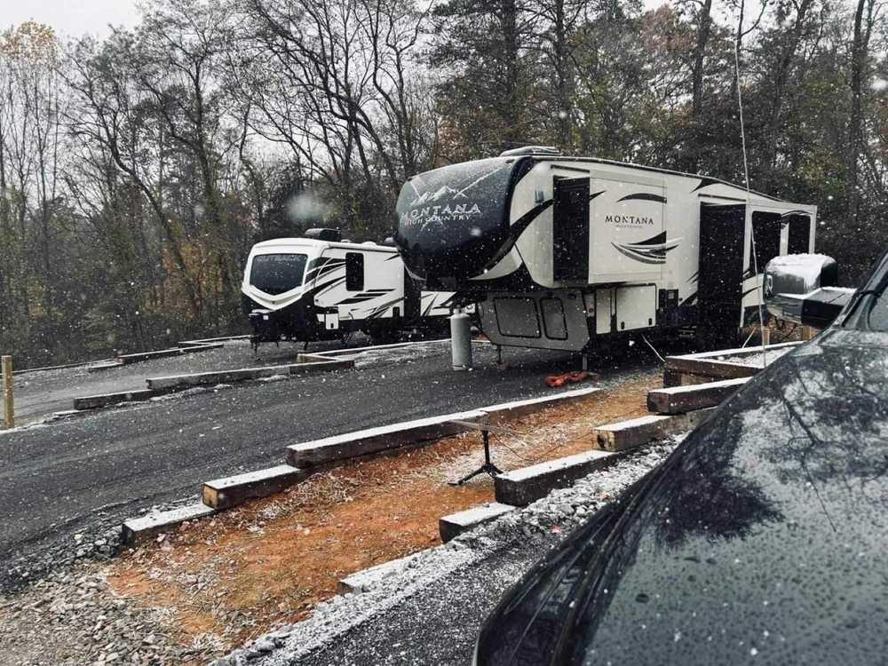 Pine Grove Mobile Home & RV Campground, Cookeville, Tennessee - Photo 4