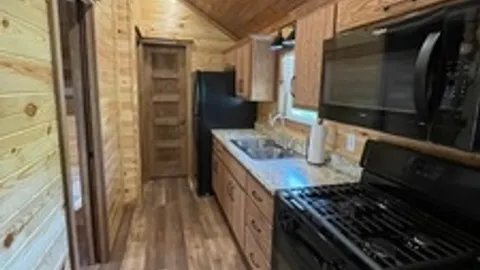 Big Rock Cabin — image 1 of 3