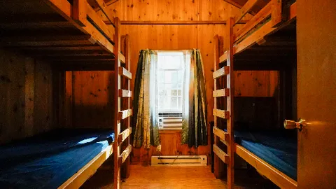 Standard Cabin — image 2 of 4