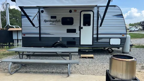 RV Rental — image 2 of 6