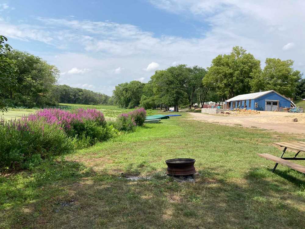 Spring Lake Campground, Savanna, Illinois - Photo 3