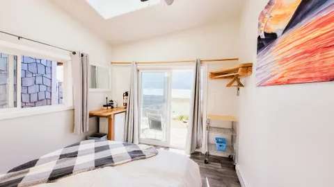 Sockeye Studio Cabin — image 2 of 11