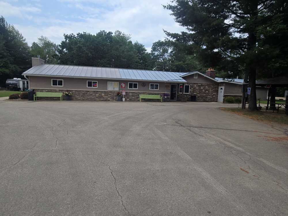 Rustic Woods Campground, Waupaca, Wisconsin - Photo 3