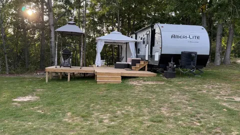 Spacious 29' Family-Friendly Camper with Bunkhouse & Outdoor Living — image 1 of 8