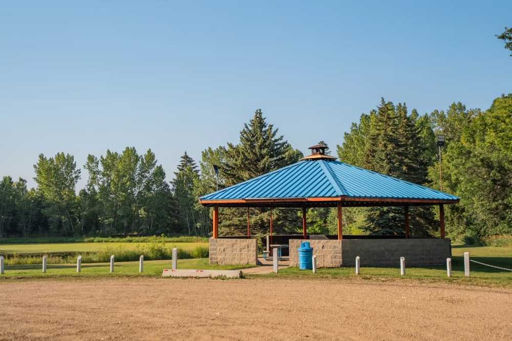 Michener Park Campground - Lacombe, AB - Photo 3