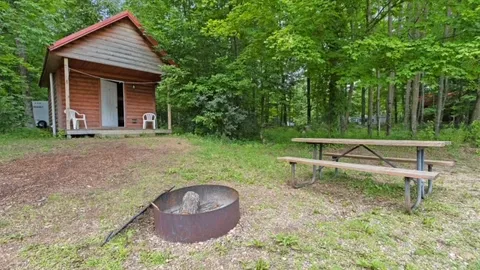 Deluxe Cabin — image 1 of 4