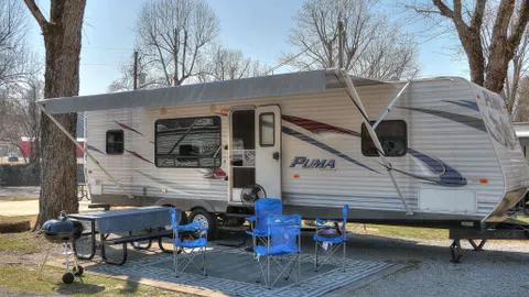 RV Rentals - RV 74 Can't Bear to Leave — image 1 of 10