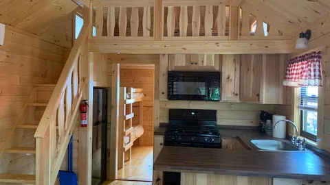 Deluxe Cabin (Waterview) — image 2 of 41