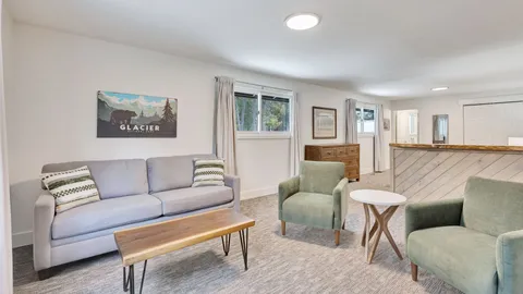 B&B Grizzly Suite — image 12 of 12
