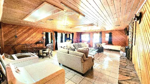 White River Lodge - Unit 1 — image 2 of 32