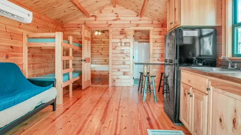 Lake View 2 Boo Boo™ Deluxe Cabin — image 7 of 7
