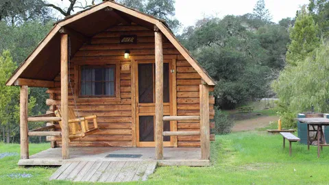 One Room Rustic Cabin — image 1 of 4
