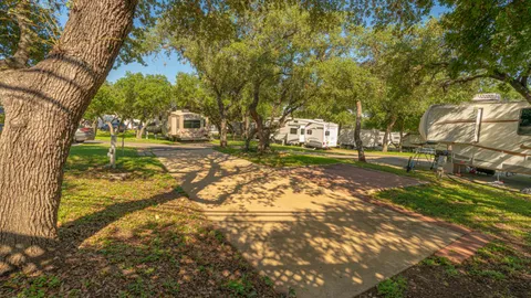 Premiere Full Hookup RV Site — image 2 of 3