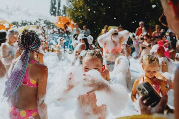 🫧 Foam Party Fun! ☀️